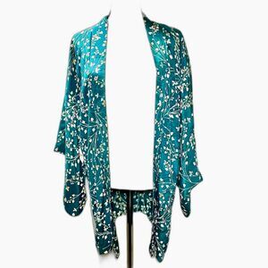 Authentic Vintage Traditional Silk Kimono OS